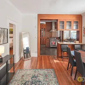 Charming 3br - Heart Of Seattle